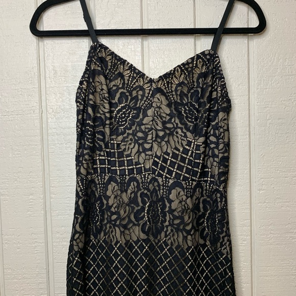 Lulu’s dress, size small. - Picture 2 of 6